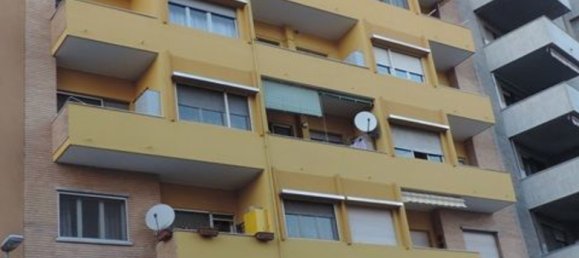 Studio à Vercelli, Italy No. 276045 11