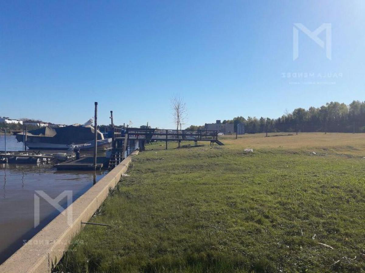  Land in Tigre, Argentina No. 32593