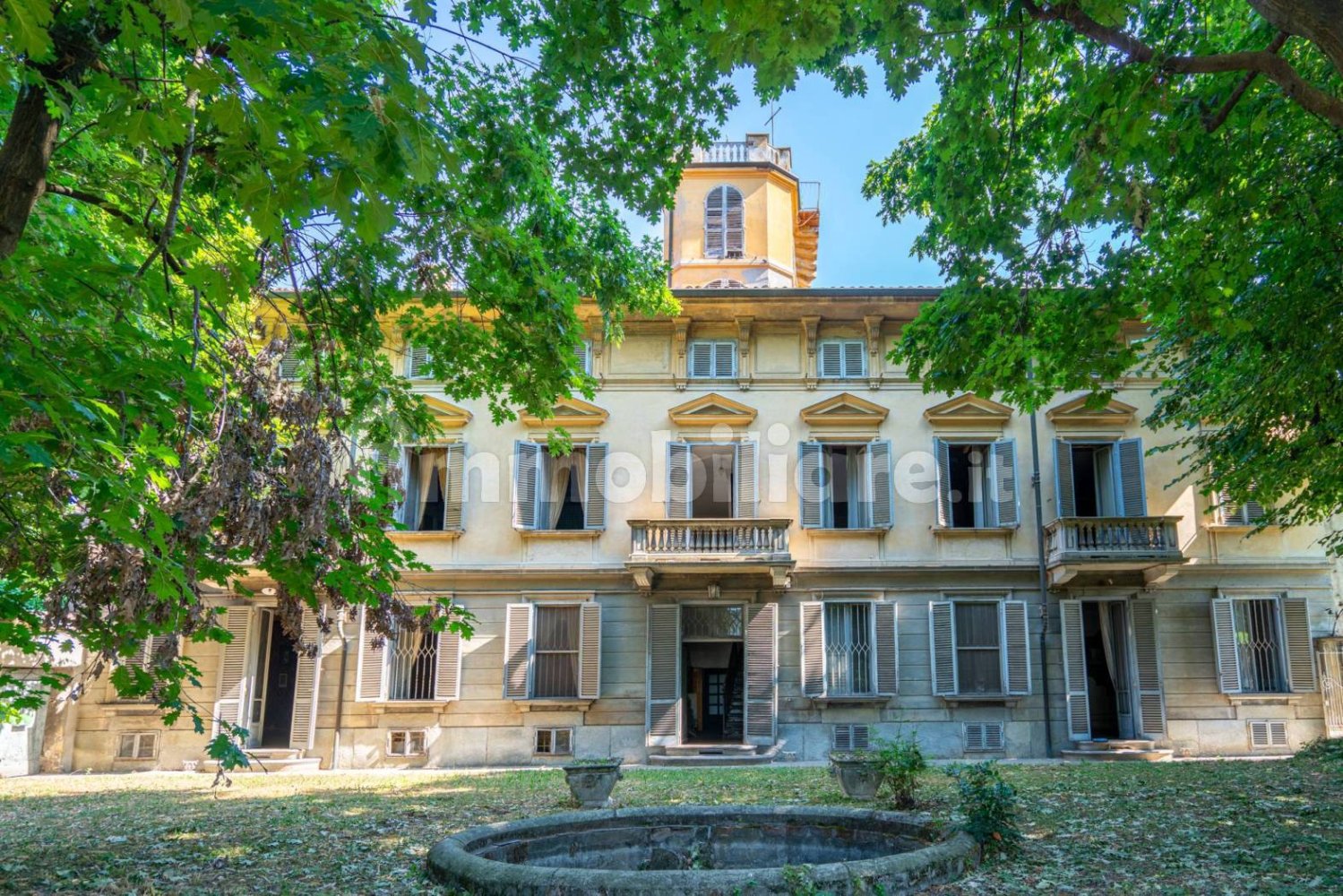 5 rooms Building in Cambiano, Italy No. 268435