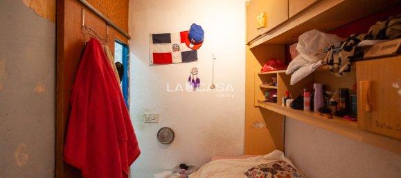 Apartamento de 3 dormitorios en L'Hospitalet de Llobregat, Spain No. 85217 2