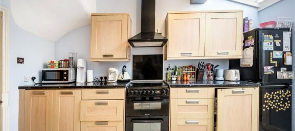 4 bedrooms Commercial property in London, United Kingdom No. 12915 15