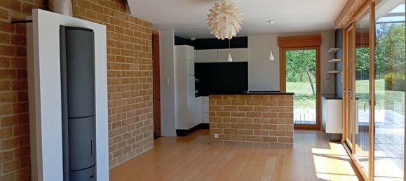 Дом с 4 спальнями в Майен, Франция № 360588 2