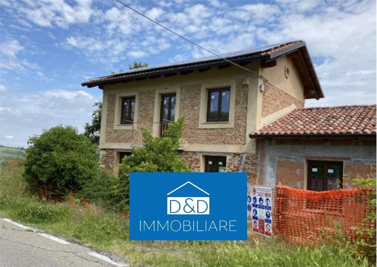 2 bedrooms House in Casale Monferrato, Italy No. 209422