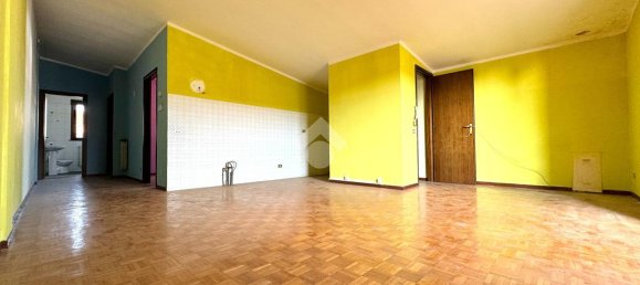 5 rooms Villa in Rescaldina, Italy No. 5982 12