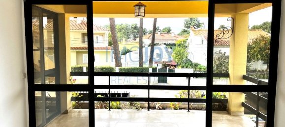 7 bedrooms House in Corroios, Portugal No. 137078 22