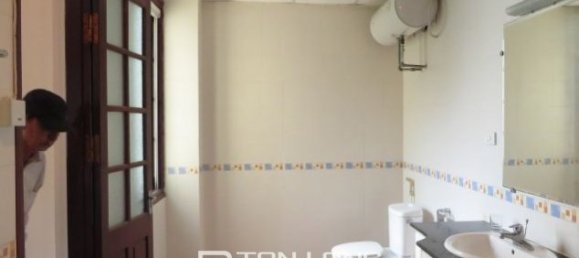 5 bedrooms Villa in Tay Ho, Vietnam No. 1938 13