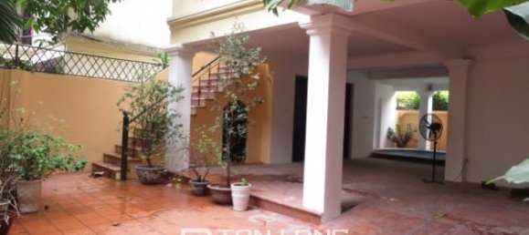 5 bedrooms Villa in Tay Ho, Vietnam No. 1938 19