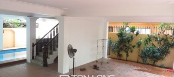 5 bedrooms Villa in Tay Ho, Vietnam No. 1938 4