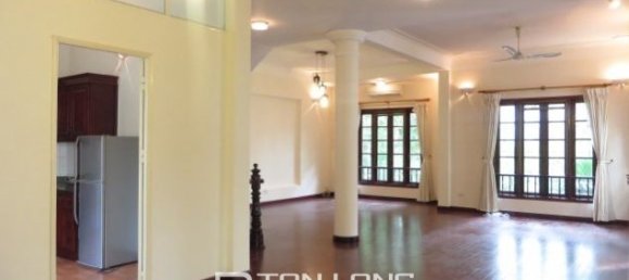 5 bedrooms Villa in Tay Ho, Vietnam No. 1938 7