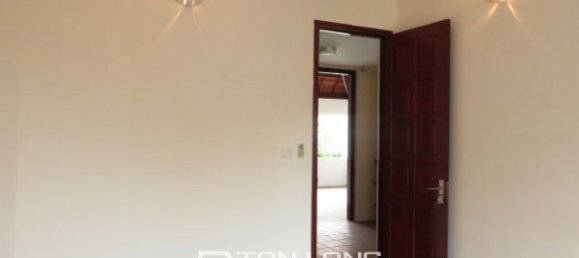 5 bedrooms Villa in Tay Ho, Vietnam No. 1938 23