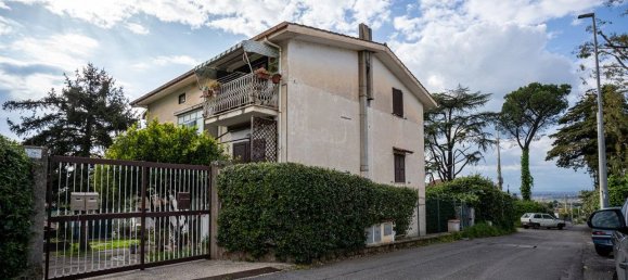 Квартира с 2 спальнями в Фраскати, Италия № 347012 26