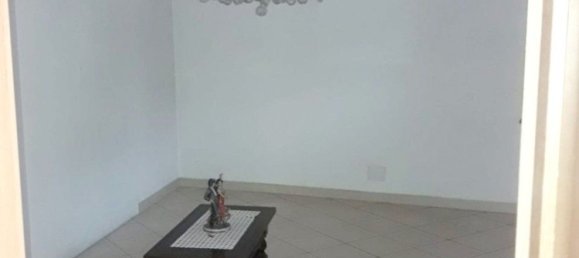 5 rooms House in Castelnovo di Sotto, Italy No. 102477 4