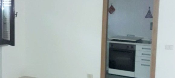 5 rooms House in Castelnovo di Sotto, Italy No. 102477 3