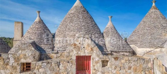 5 bedrooms House in Martina Franca, Italy No. 73638 2