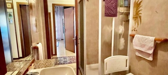 4 bedrooms Apartment in Follonica, Italy No. 358095 16