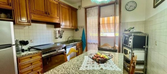 4 bedrooms Apartment in Follonica, Italy No. 358095 8