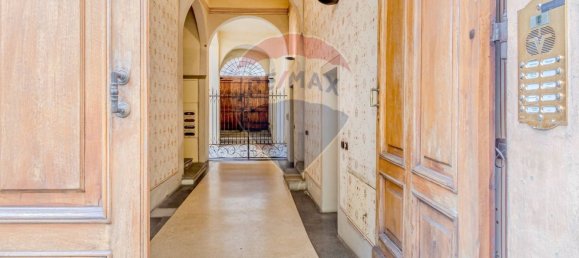 4 chambres Appartement à Reggio Emilia, Italy No. 352663 3