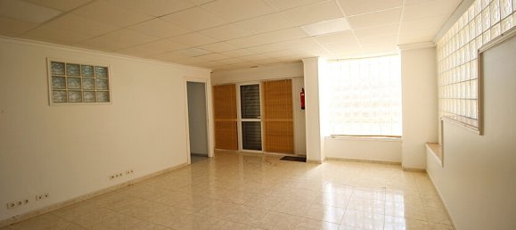 300m² Commercial property in La Zenia, Spain No. 14448 11