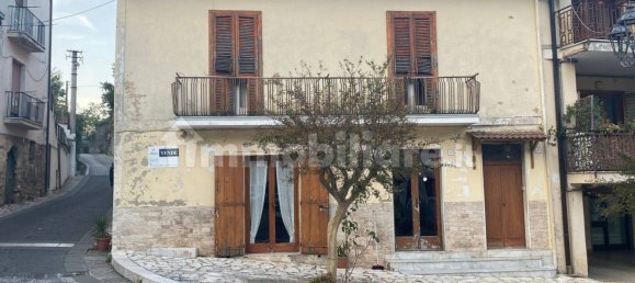 3 Schlafzimmer Haus in San Martino Valle Caudina, Italy, Nr. 167196 2