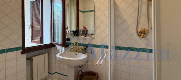 2 bedrooms Villa in Forte dei Marmi, Italy No. 352644 18