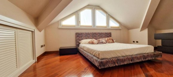4-Zimmer Penthouse in Legnano, Italy, Nr. 164519 19