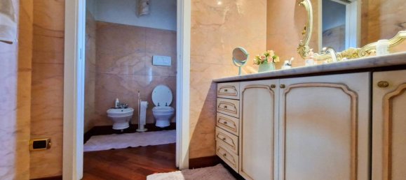 4-Zimmer Penthouse in Legnano, Italy, Nr. 164519 2