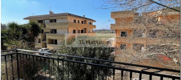 3-salle Appartement à Ardea, Italy No. 144576 4