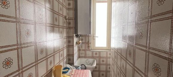 6-salle Appartement à Palermo, Italy No. 26326 11