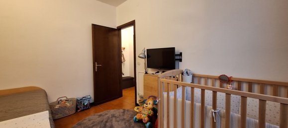 3-salle Appartement à Borno, Italy No. 25202 10