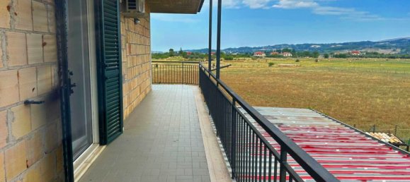 6 bedrooms Villa in Tocco da Casauria, Italy No. 337775 11