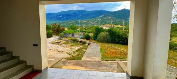 6 bedrooms Villa in Tocco da Casauria, Italy No. 337775 3