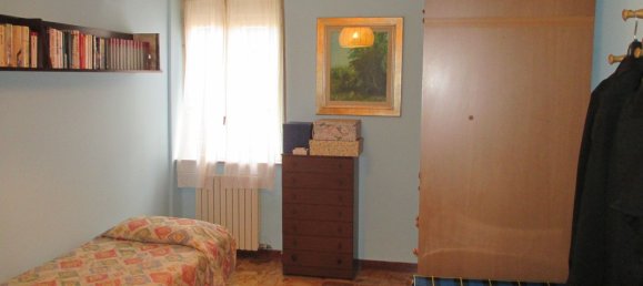 4-salle Appartement à Magenta, Italy No. 255262 8