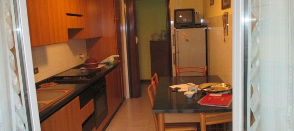 4-salle Appartement à Magenta, Italy No. 255262 14