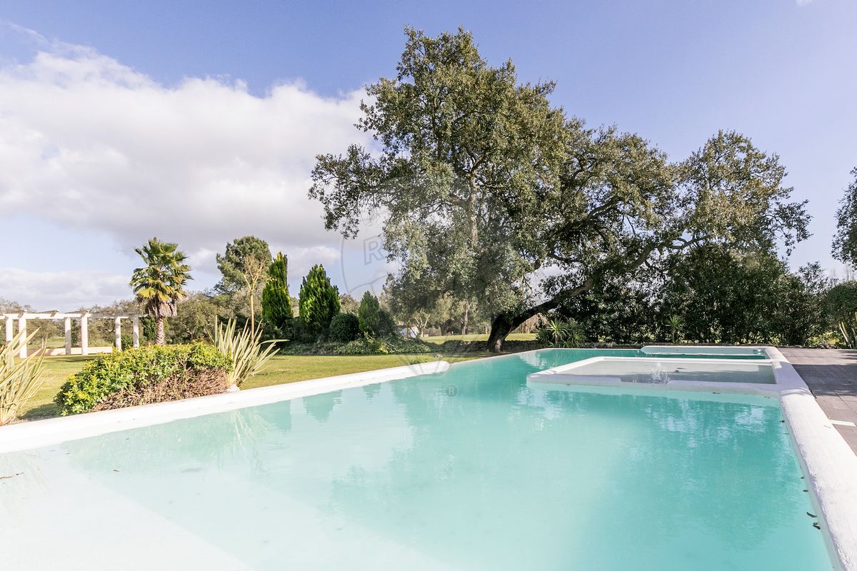 4 bedrooms Villa in Palmela, Portugal No. 188206