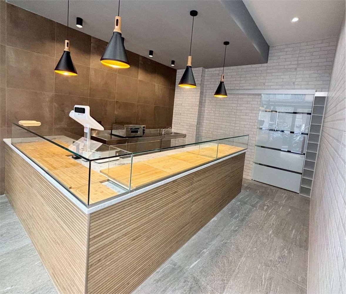 Gewerbliche Immobilie in Rapallo, Italy 50m², Nr. 306862