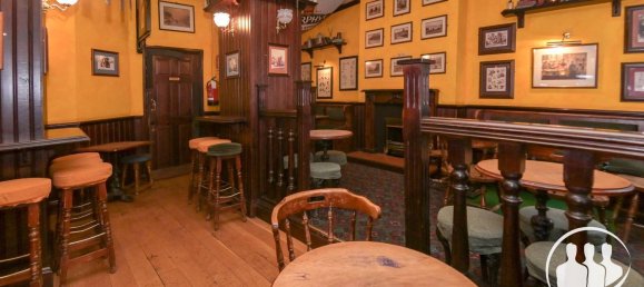 121m² Commercial property in Turin, Italy No. 349047 11