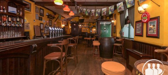 121m² Commercial property in Turin, Italy No. 349047 6