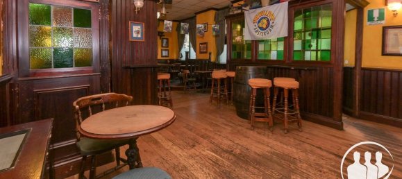 121m² Commercial property in Turin, Italy No. 349047 8