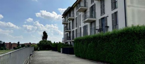 3 rooms Apartment in Chieri, Italy No. 213550 2