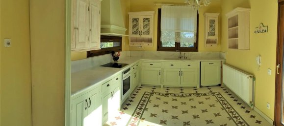 5 bedrooms Villa in Thermaic Gulf, Greece No. 5251 7