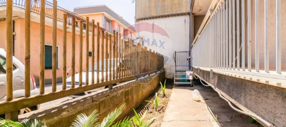 Квартира с 4 спальнями в Рипосто, Италия № 262051 16