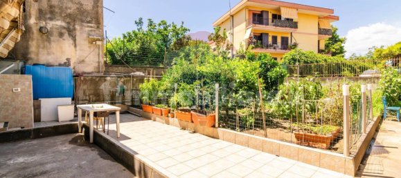 Квартира с 4 спальнями в Рипосто, Италия № 262051 30