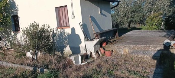 Terrain à Quarrata, Italy No. 319757 2