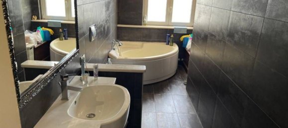 Casa de 5 habitaciónes en Pomezia, Italy No. 13078 7