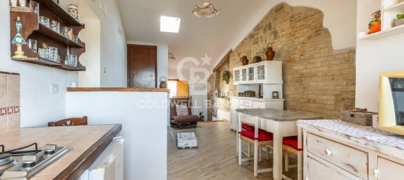 5 bedrooms House in Torgiano, Italy No. 333440 7