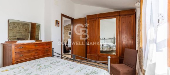 5 bedrooms House in Torgiano, Italy No. 333440 11