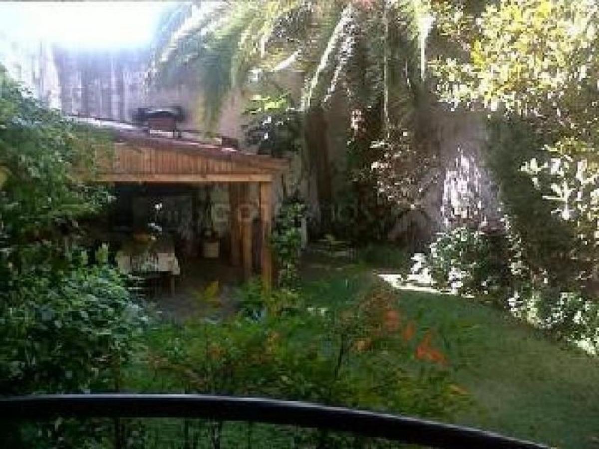 Дом с 5 спальнями в Буэнос-Айрес, Аргентина № 94868