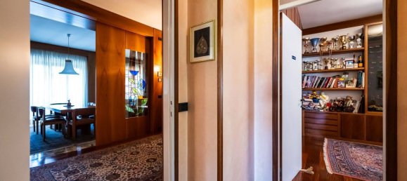 9 غرف نوم فيلا في Cantello, Italy رقم 391404 15