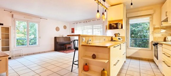 2 chambres Appartement à Noisy-le-Grand, France No. 309663 6