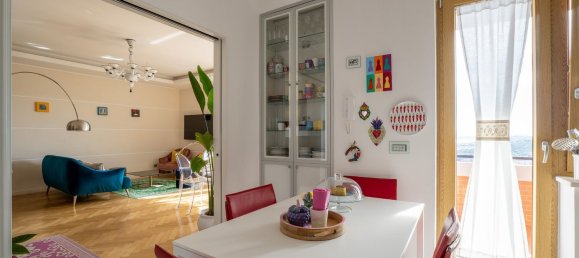 5 rooms Apartment in Naples, Italy No. 113142 16